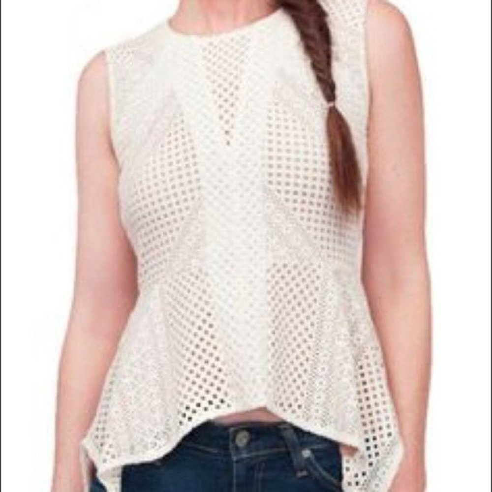 BCBGMAXAZRIA Dalina Asymmetrical Cream Lace Peplum Top XS Cream/ White